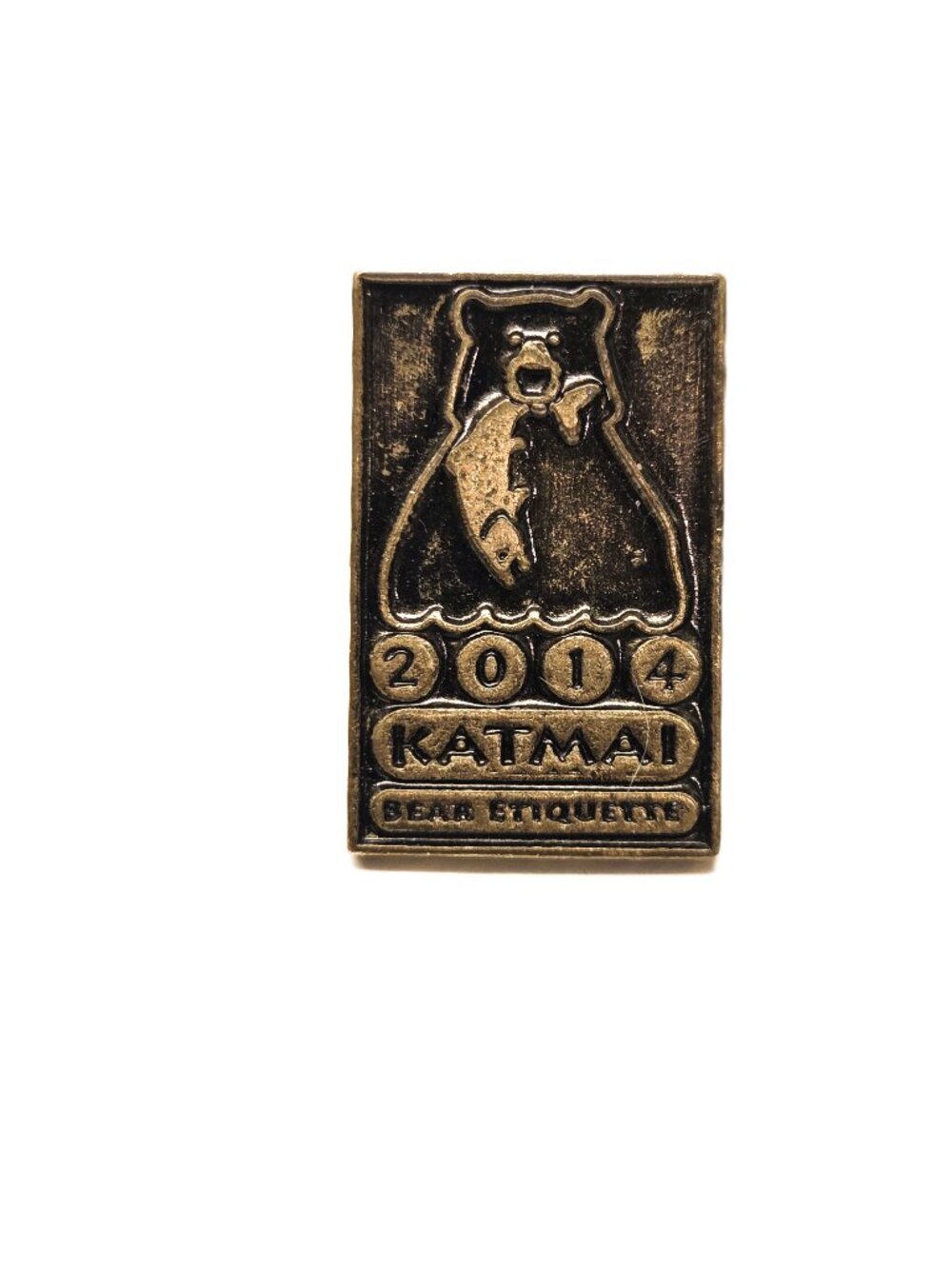 2014 Katmai National Park Lapel Pin Bear Etiquette Qayihwik Brooks Souvenir